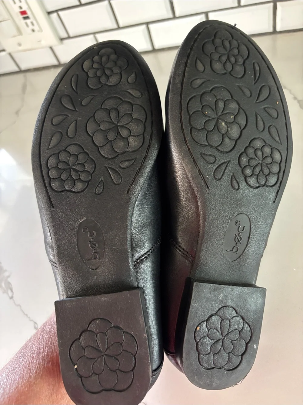 b.o.c. Suree Black Genuine Leather Slip-On Loafers, Women’s Sz 7 NEW W/OUT TAGS